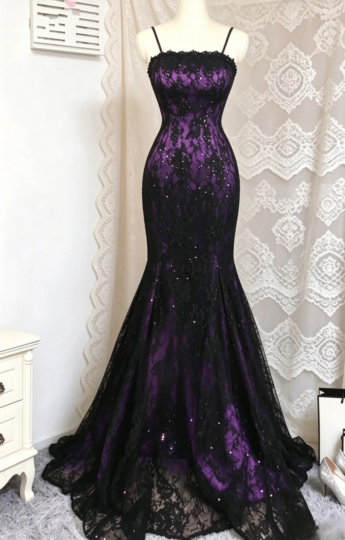 Chic Straps Mermaid Lace Long Evening Dress Deep Purple Prom Dress ED11684