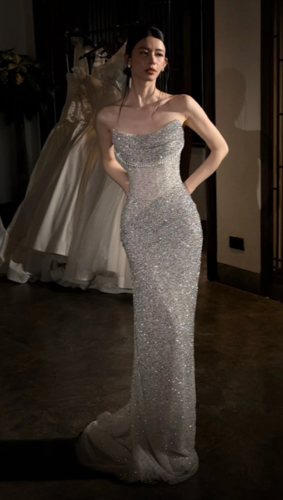 Fashion Strapless Sheath Chiffon Sequins Long Evening Dress Silver Prom Dress ED11723