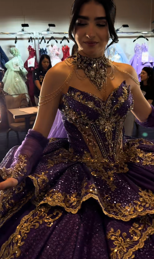 Märchenhaftes Ballkleid für Quinceanera, Tüll-Applikationen, Geburtstagskleid, lila Sweet 16 Kleid ED11734