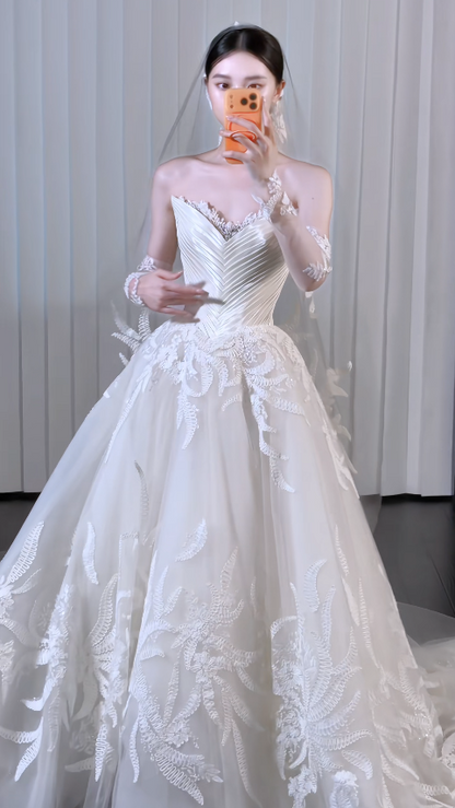 Robe de mariée trapèze intemporelle à encolure en cœur, en tulle, blanche ED11808