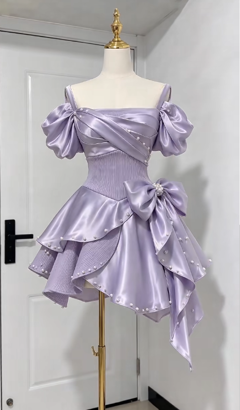 Robe de bal courte violette magnifique en satin coupe trapèze pour anniversaire ED11868