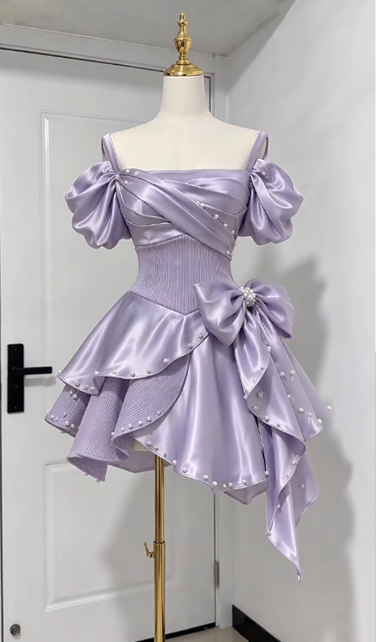 Robe de bal courte violette magnifique en satin coupe trapèze pour anniversaire ED11868