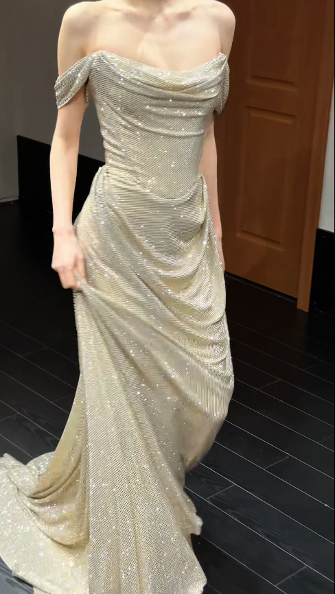 Pretty Sheath Sequins Chiffon Long Evening Dress Gold Prom Dress ED11924