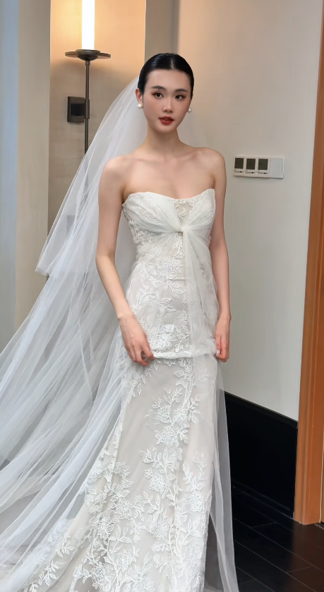 Simple Sheath Lace Wedding Dress White Bridal Gown ED11930