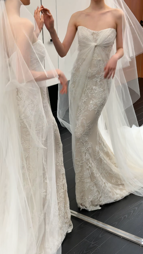 Simple Sheath Lace Wedding Dress White Bridal Gown ED11930
