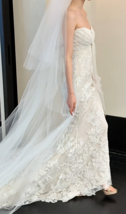 Simple Sheath Lace Wedding Dress White Bridal Gown ED11930
