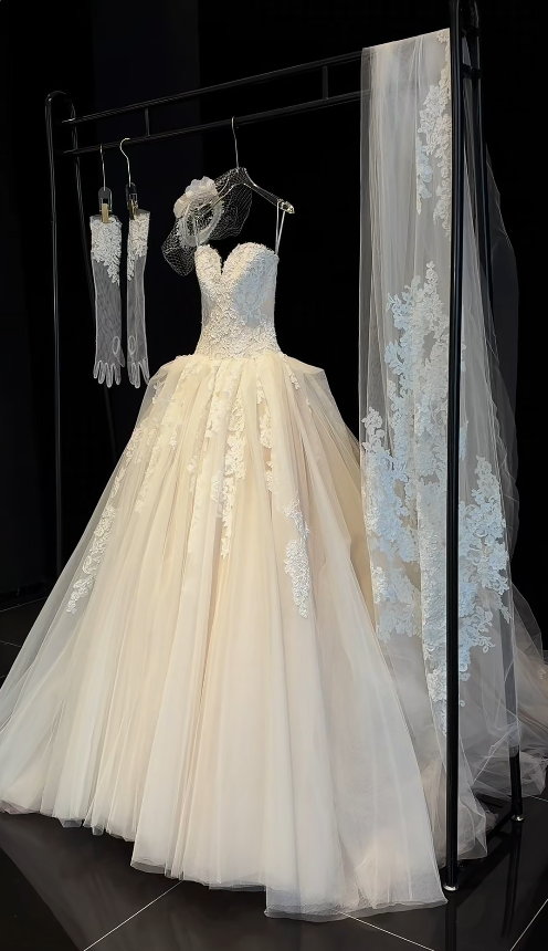 Eternal Sweetheart A-Line Wedding Dress White Long Bridal Dress Tulle Bridal Gown ED11934