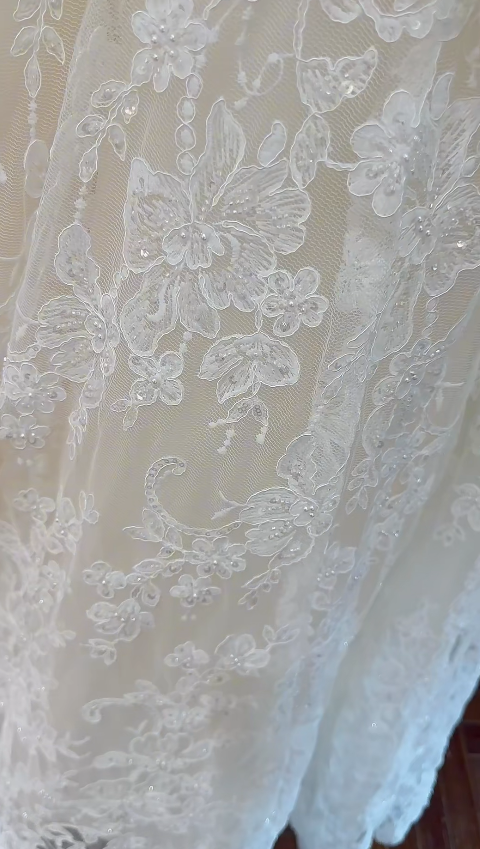 Eternal A-Line Wedding Dress White Long Bridal Dress Off-shoulder Lace Bridal Gown ED11938