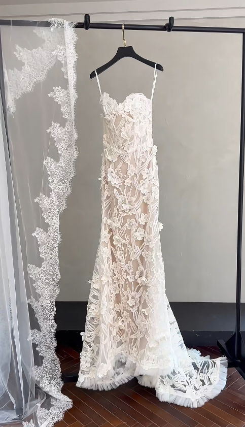 Eternal Sheath Wedding Dress White Long Bridal Dress Sweetheart Lace Bridal Gown ED11940