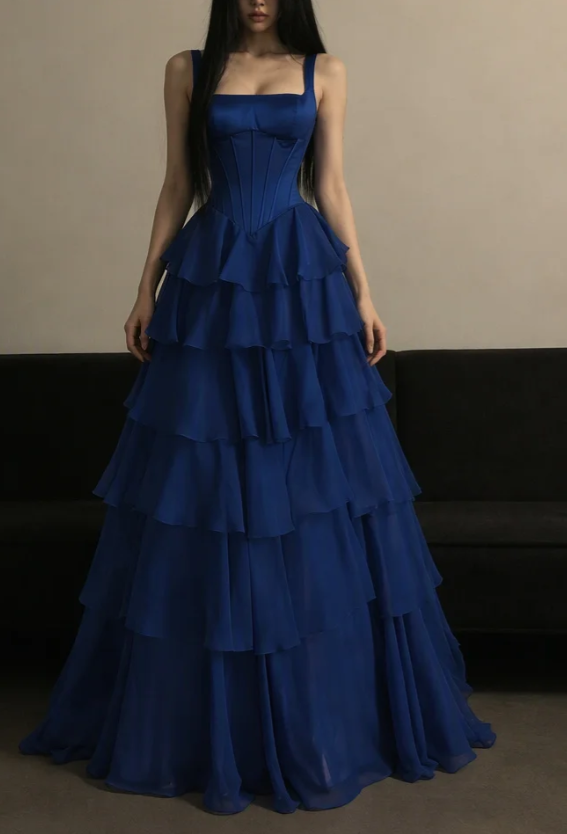 Magnifique robe de soirée longue en mousseline bleu marine, coupe trapèze à bretelles ED11944