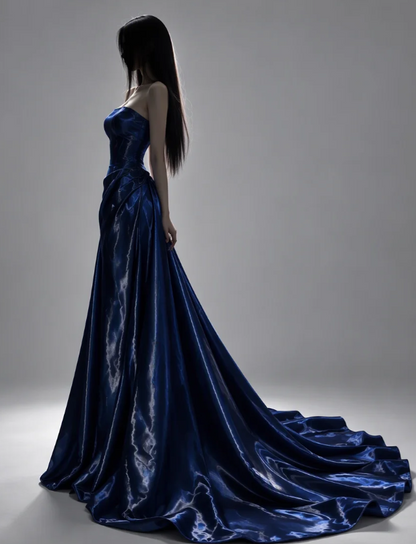 Wunderschönes trägerloses, bodenlanges Abendkleid aus Satin in A-Linie, marineblaues Ballkleid ED11945