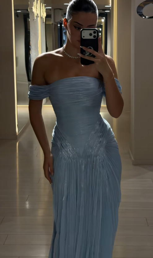 Gorgeous Off-shoulder Sheath Chiffon Long Evening Dress Blue Prom Dress ED11948