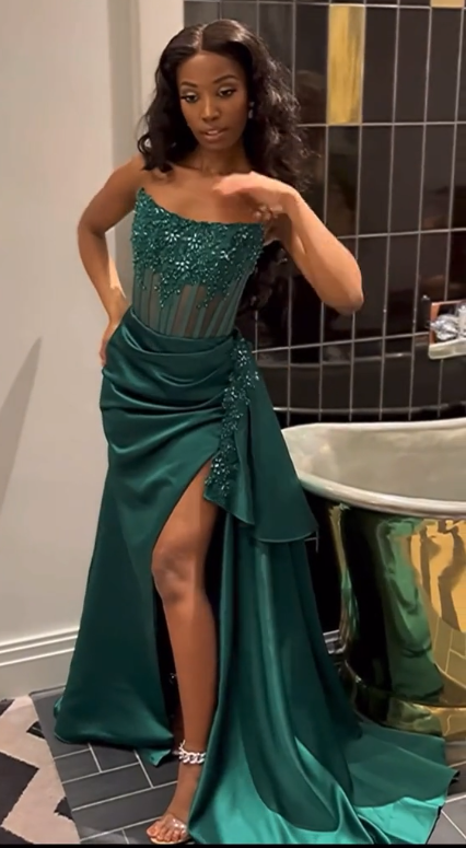 Robe de soirée longue bustier en satin coupe fourreau vert foncé ED11952