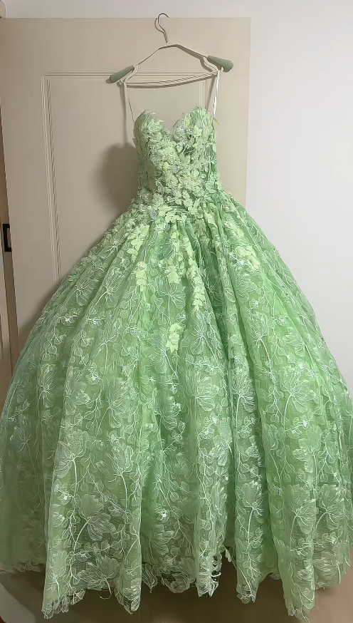 Gorgeous Green Prom Dress A-Line Tulle Long Prom Dress ED11990