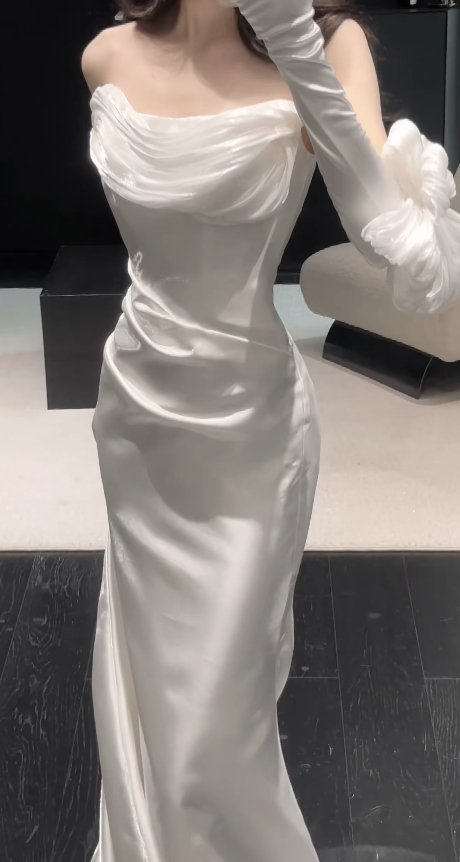 Elegant Sheath Satin Wedding Dress White Bridal Gown ED12041