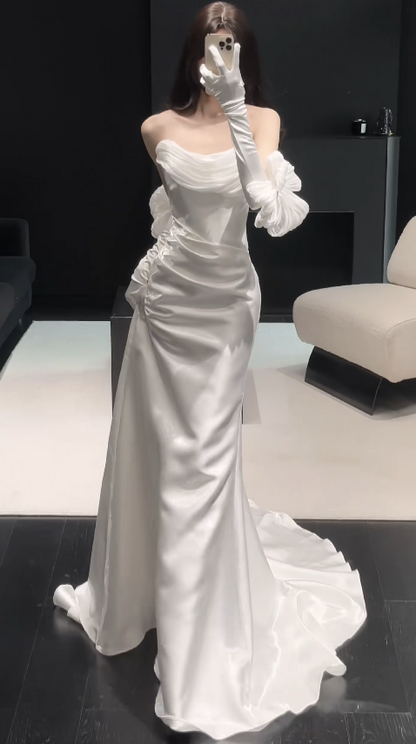 Elegant Sheath Satin Wedding Dress White Bridal Gown ED12041