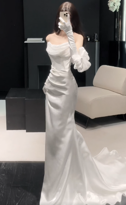 Elegant Sheath Satin Wedding Dress White Bridal Gown ED12041