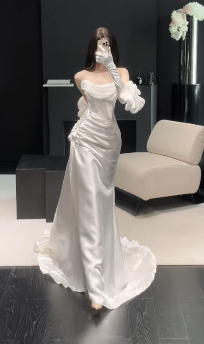Elegant Sheath Satin Wedding Dress White Bridal Gown ED12041