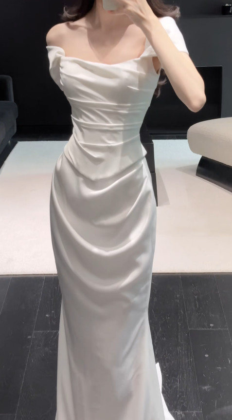 Elegant Sheath Chiffon Wedding Dress White Bridal Gown ED12042