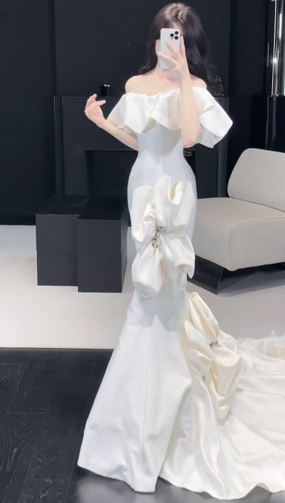 Elegant Mermaid Satin Wedding Dress White Bridal Gown ED12044