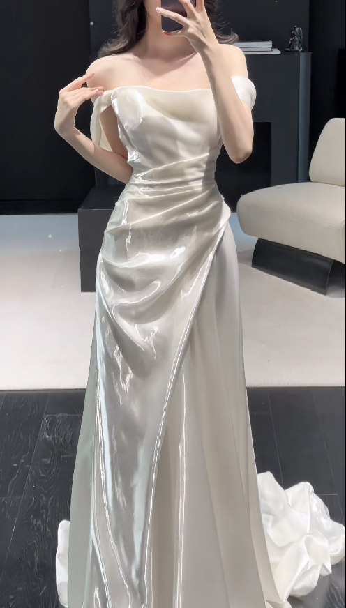 Elegant Sheath Chiffon Wedding Dress White Bridal Gown ED12045