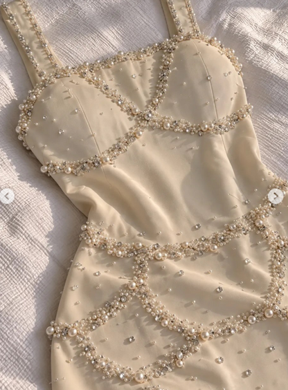 Schönes elfenbeinfarbenes Abendkleid, figurbetontes, perlenbesetztes Chiffon-Langes Abendkleid ED12069