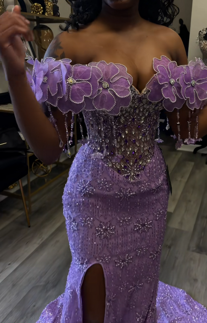 Hübsches lila Abendkleid aus Satin in Etui-Passform mit Perlenbesatz, langes Ballkleid ED12087