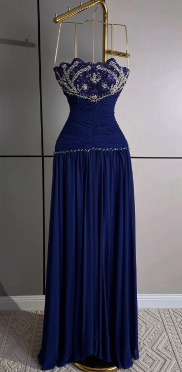 Wunderschönes blaues Abendkleid aus Chiffon, figurbetont, mit Perlenbesatz, lang, ED12099