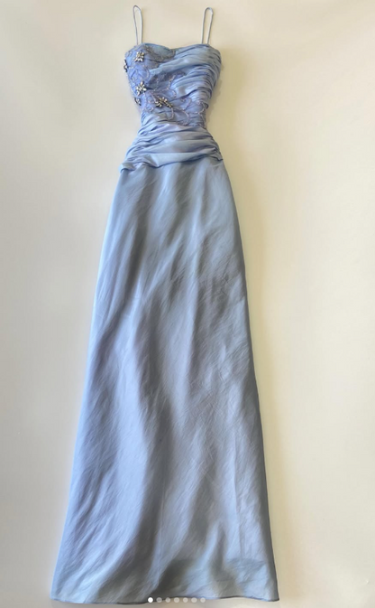 Schickes blaues Abendkleid aus Chiffon, figurbetont und lang, ED12111