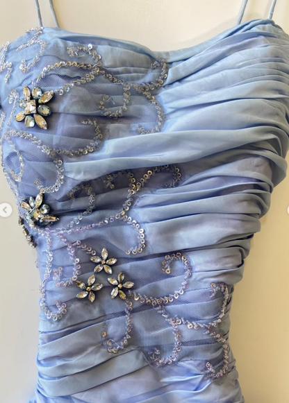 Schickes blaues Abendkleid aus Chiffon, figurbetont und lang, ED12111