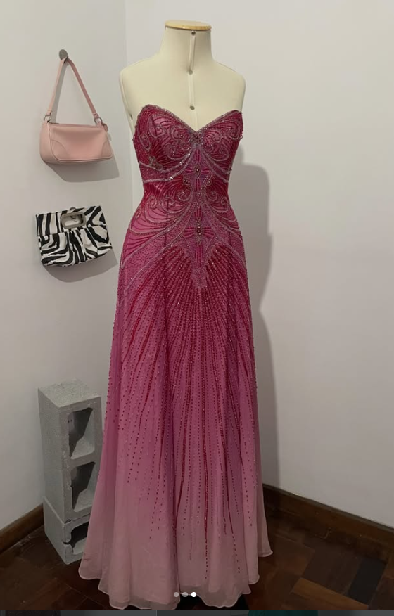 Schickes rosa Abendkleid, figurbetont, aus Chiffon mit Pailletten, lang, ED12112