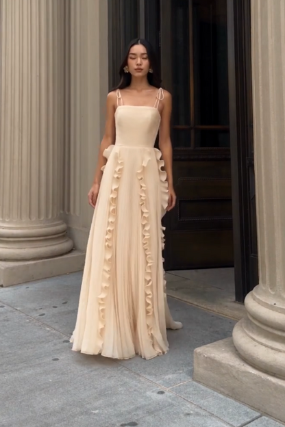 Robe de soirée longue simple bleue pour invitée de mariage, coupe fourreau en mousseline ED12122