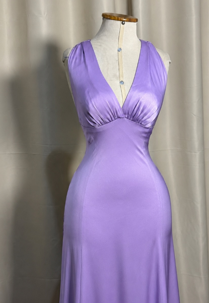 Robe de soirée longue simple en satin fourreau lilas pour invitée de mariage ED12125
