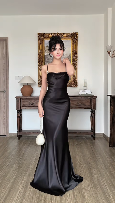 Robe de soirée longue simple noire en satin fourreau pour invitée de mariage ED12129