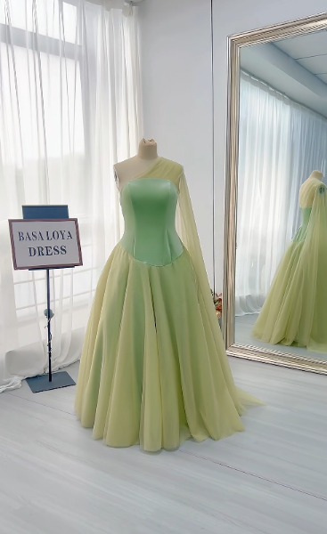 Jolie robe de bal verte trapèze en mousseline, longue robe de soirée ED12143