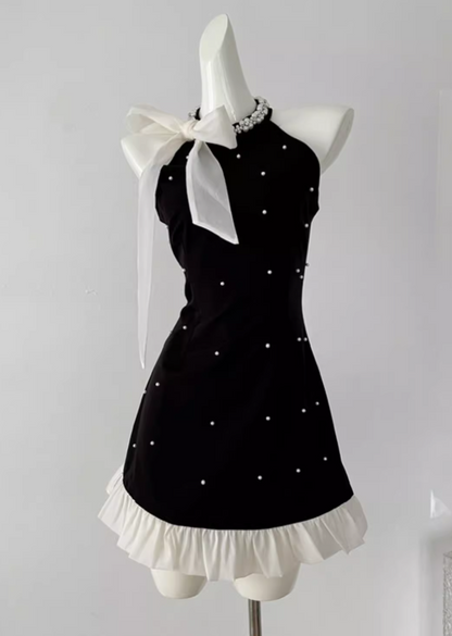 Schwarzes A-Linien-Ballkleid mit Perlenbesatz und Neckholder, kurzes Homecoming-Kleid ED0959