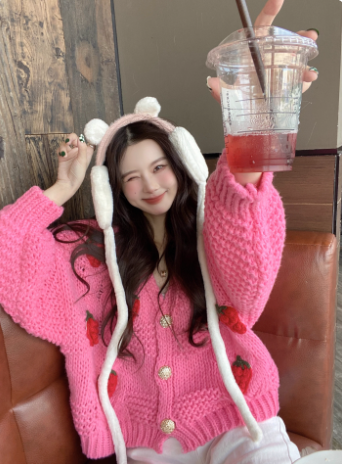 Lazy-style knitted cardigan with 3D strawberries for women EP01439