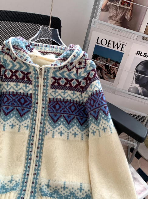 Off-white Fair Isle knit sweater with duffle coat, hooded vintage knit cardigan EP01443