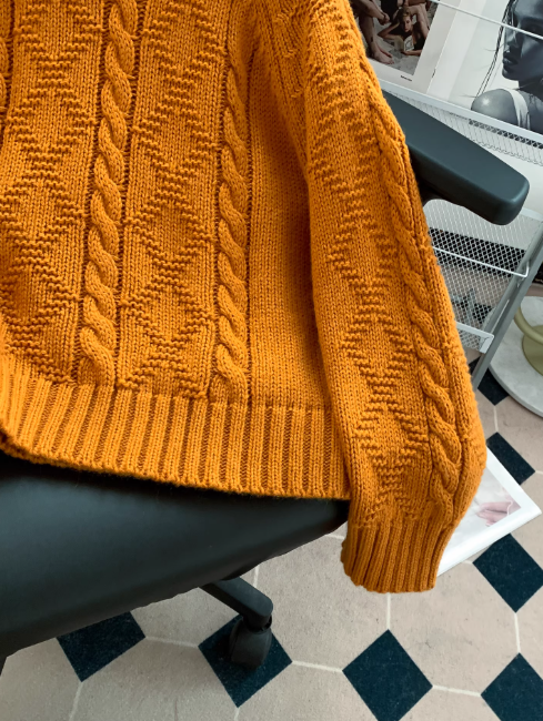 Korean Retro Cable Knit Round Neck Orange Pullover Sweater for Women EP01444