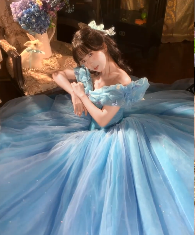 Snow White Off-the-shoulder Ball Gown Tulle Long Prom Dresses, Blue Sweet 16 Dress Fairy Quineacera Dresses EP04086