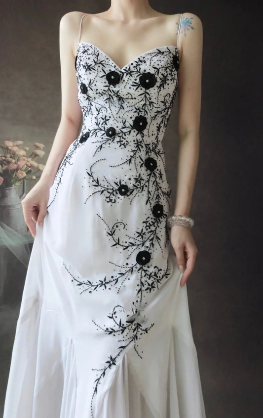 Vintage Spaghetti Strap A-Line Long Prom Dresses Chiffon Applique White Open Back Evening Dresses EP04786