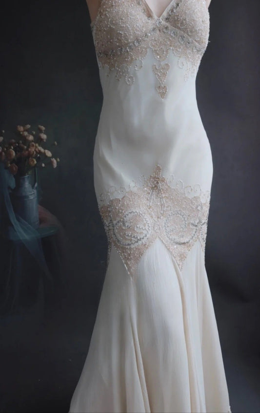 Elegant V-neck Mermaid Long Prom Dresses Beaded Chiffon Evening Dresses EP04789