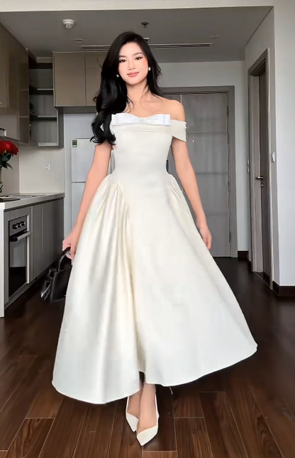 Elegant Off-the-shoulder A-Line Wedding Guest Dresses Satin Light Champagne Birthday Dresses EP04794