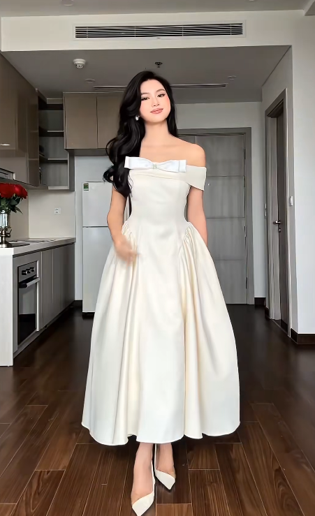 Elegant Off-the-shoulder A-Line Wedding Guest Dresses Satin Light Champagne Birthday Dresses EP04794