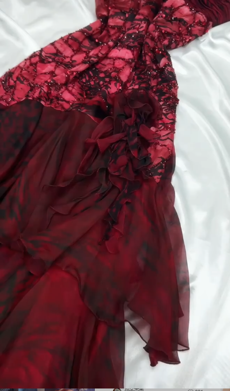 Glam Spaghetti Strap Sheath Burgundy Long Prom Dresses Sleeveless Beaded Burgundy New Year's Eve Dress EP05108