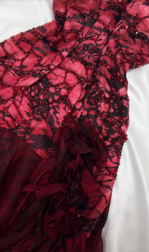 Glam Spaghetti Strap Sheath Burgundy Long Prom Dresses Sleeveless Beaded Burgundy New Year's Eve Dress EP05108