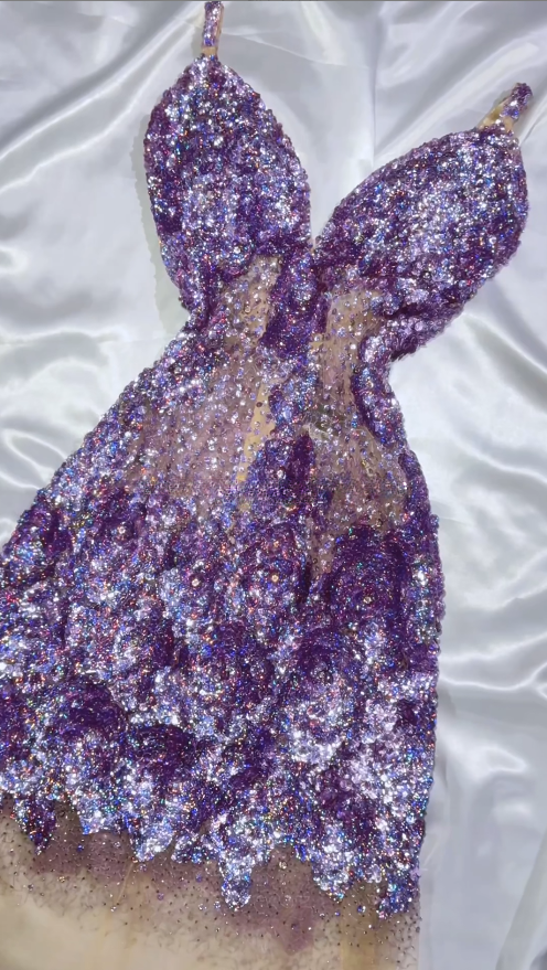 Wunderschönes dunkelolivgrünes herzförmiger Ausschnitt A-Linie Satin Tüll Kurzes Ballkleid Homecoming-Kleid ED02575