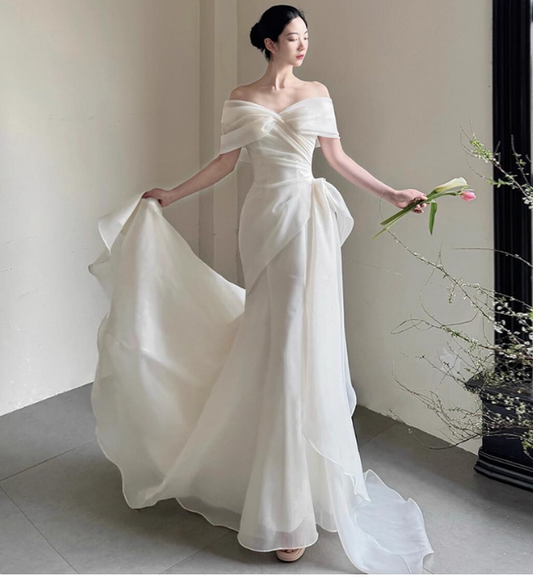 Wunderschönes dunkelolivgrünes herzförmiger Ausschnitt A-Linie Satin Tüll Kurzes Ballkleid Homecoming-Kleid ED02575