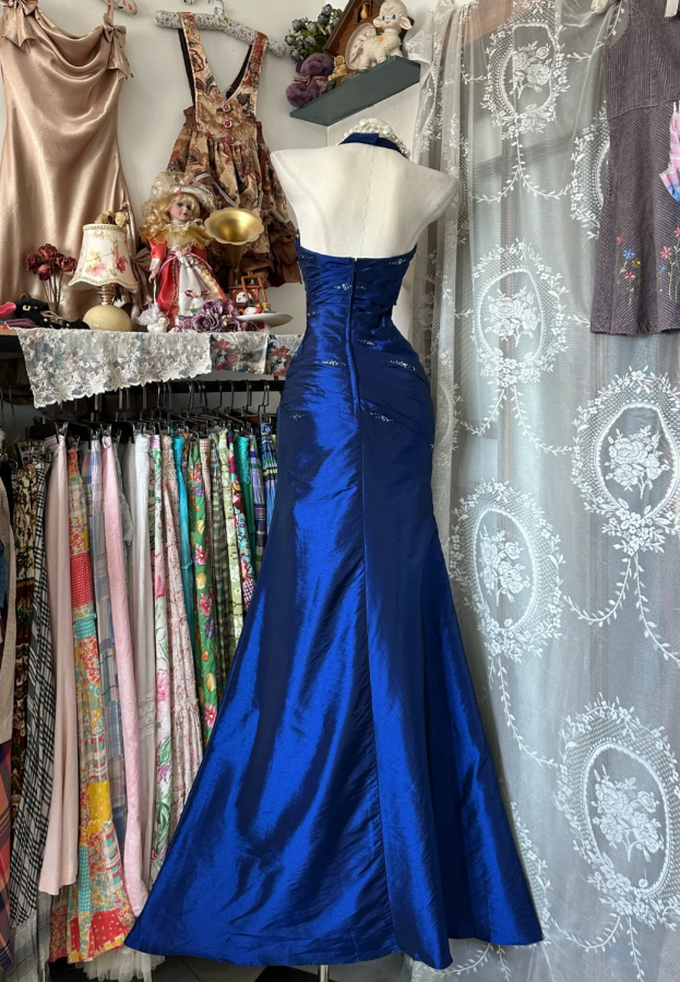 Vintage Halter Sheath Long Prom Dresses Beaded Satin Blue Evening Dresses Sleeveless Birthday Dresses EP05396
