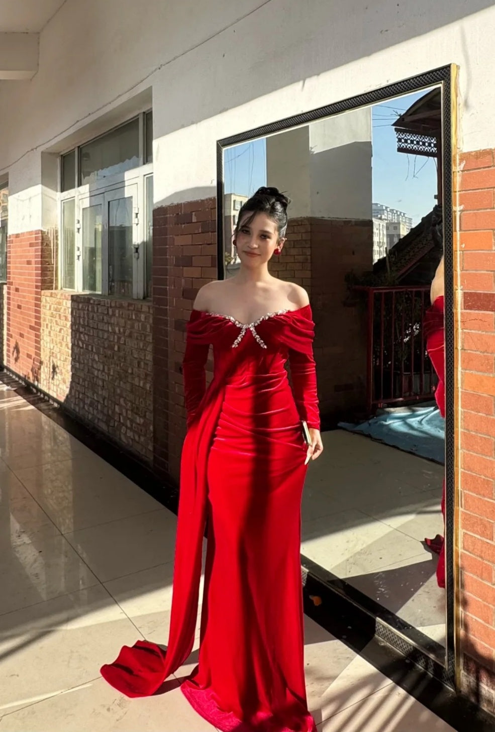 Elegant Off-shoulder Sheath Long Prom Dresses Velvet Burgundy Evening Dresses Sleeves Burgundy Wedding Guest Dresses EP05659